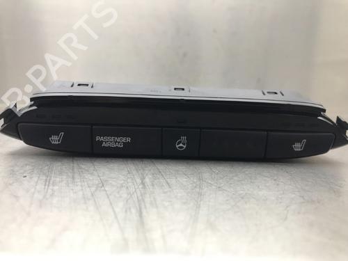 BP12261106O1 main image