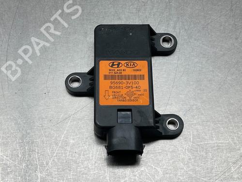 Used Electronic sensor KIA SPORTAGE III (SL) 1.6 GDI (135 hp) 10855004