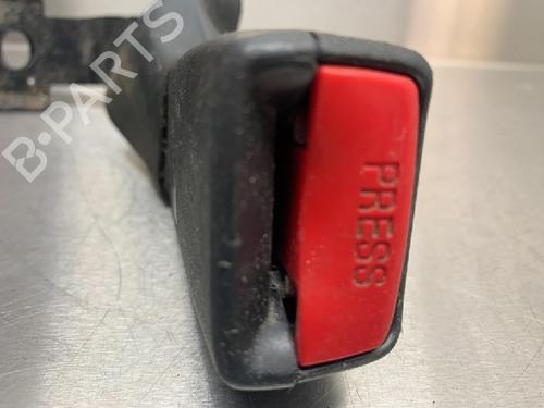 Seat buckle TOYOTA AVENSIS Estate (_T25_) 2.2 D-CAT (ADT251_, ADT251R) | BP13176834I32 