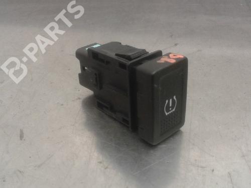Used Switch Switch SUZUKI CELERIO (LF) 1.0 (AVK310) (68 hp) 10829177 10829177