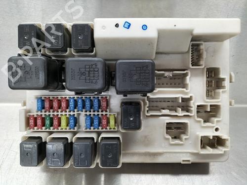 Used Fuse box NISSAN MURANO I (Z50) 3.5 4x4 (234 hp) 10856300