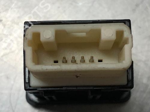Switch MITSUBISHI OUTLANDER III (GG_W, GF_W, ZJ, ZL, ZK) Plug-in Hybrid (GG2W) | BP15046105I30 