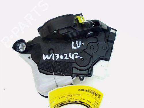 Used Front left lock TOYOTA YARIS (_P13_) 1.3 (NSP130_, NSP130) (99 hp) 13167158