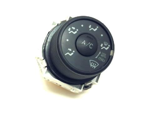 Used Climate control TOYOTA YARIS (_P9_) 1.0 VVT-i (KSP90_, KSP90R) (69 hp) 10820924