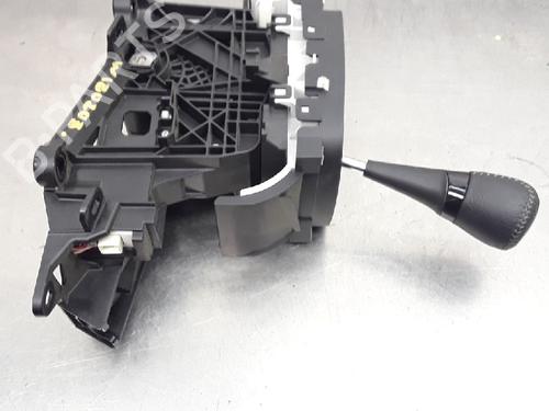 Gear lever TOYOTA YARIS (_P13_) 1.5 Hybrid (NHP130_, NHP130) | BP10830527M90 
