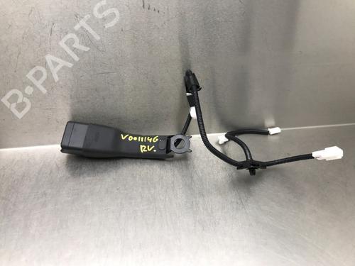 Used Seat buckle TOYOTA YARIS (_P21_, _PA1_, _PH1_) 1.5 Hybrid (MXPH10, MXPH11) (116 hp) 33181407