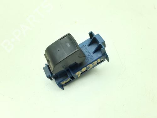 Used Switch TOYOTA AVENSIS Estate (_T27_) 2.2 D-4D (ADT271_, ADT271R) (150 hp) 10840895