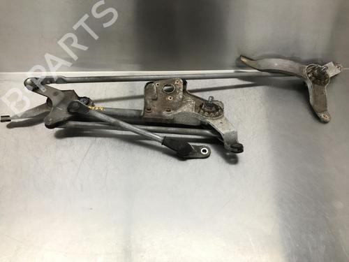 Used Front wipers mechanism MITSUBISHI GRANDIS (NA_W) 2.4 MIVEC (NA4W) (165 hp) 10854831