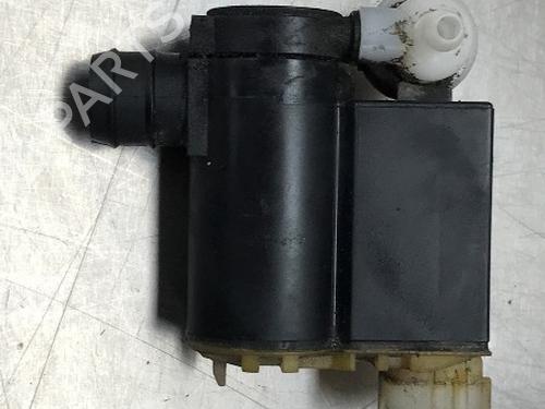 Used Washer pump Washer pump 15387597 15387597