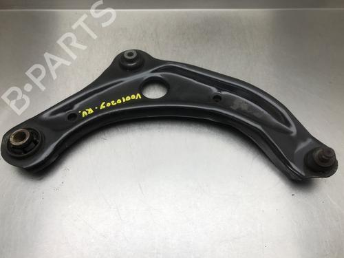 Used Right front suspension arm Right front suspension arm 15133031 15133031