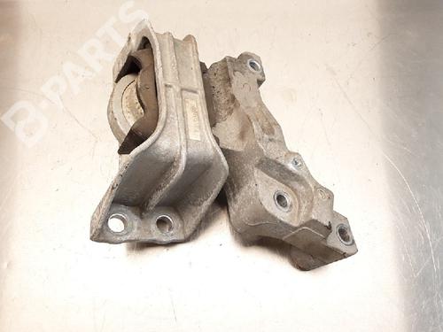 Used Engine mount Engine mount NISSAN JUKE (F15) 1.6 (117 hp) 10850666 10850666