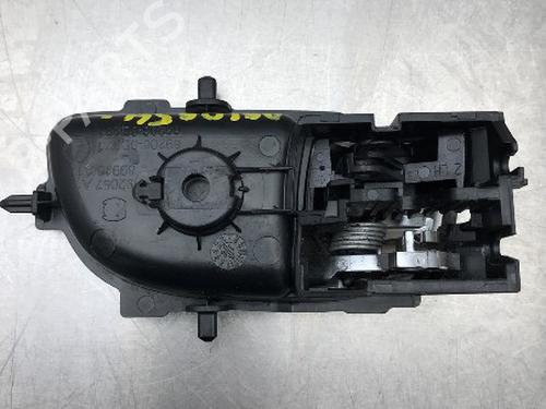 Front left exterior door handle TOYOTA AURIS (_E18_) 1.8 Hybrid (ZWE186_, ZWE186R) | BP12489562C128 