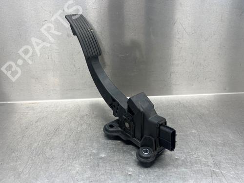 Pedal MITSUBISHI OUTLANDER III (GG_W, GF_W, ZJ, ZL, ZK) 2.0 Hybrid 4WD (GG2W) (200 hp) 17761334