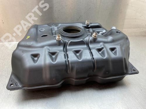 Used Fuel tank Fuel tank TOYOTA URBAN CRUISER (_P1_) 1.33 (NSP110_, NSP110) (101 hp) 10858615 10858615