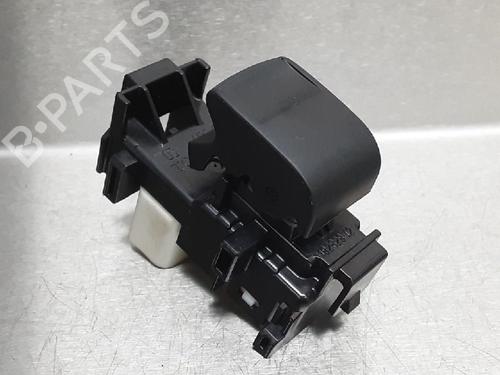 Used Switch TOYOTA YARIS (_P13_) 1.0 (KSP130_, KSP130) (69 hp) 10848542