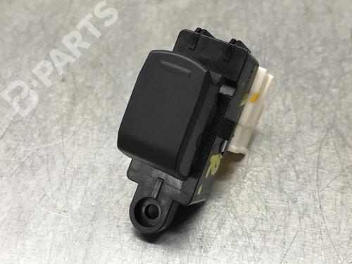 Used Switch Switch SUZUKI SWIFT IV (FZ, NZ) 1.2 (AZH412, ZC72S) (94 hp) 10858099 10858099