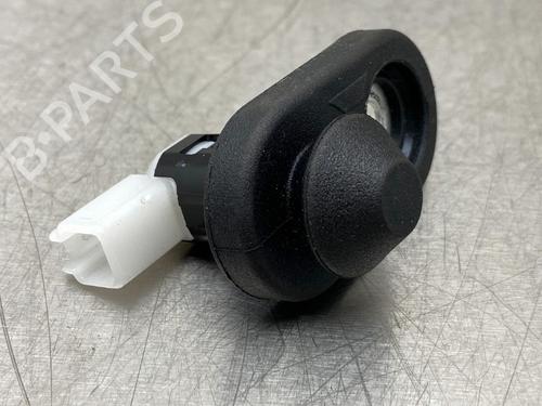 Used Switch TOYOTA YARIS (_P21_, _PA1_, _PH1_) 1.5 Hybrid (MXPH11) (92 hp) 10858483