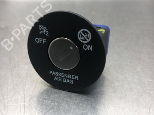 Used Switch KIA SPORTAGE V (NQ5) 1.6 T-GDi Hybrid (230 hp) 16814189