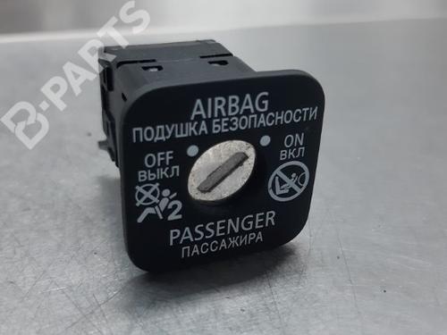 Used Switch Switch MITSUBISHI MIRAGE / SPACE STAR VI Hatchback (A0_A) 1.0 (A05A) (71 hp) 10855320 10855320