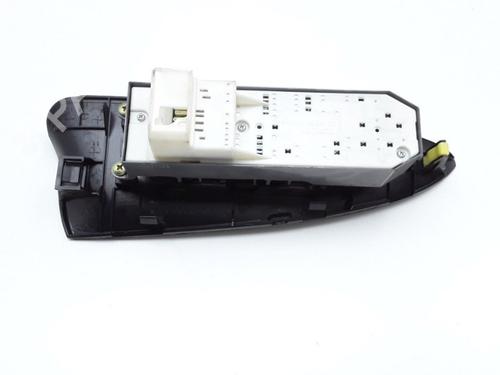 Used Switch TOYOTA RAV 4 III (_A3_) 2.2 D 4WD (ALA30_, ALA30R) (177 hp) 10832654