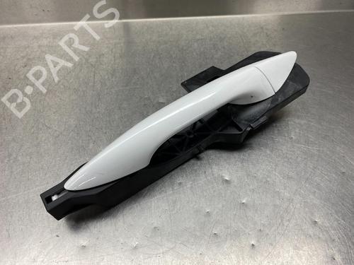 Used Front right exterior door handle HYUNDAI i30 Estate (GD) 1.6 CRDi (110 hp) 11267311