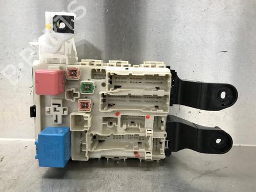Used Fuse box TOYOTA AVENSIS Estate (_T27_) 1.8 VVT-i (ZRT271_, ZRT271R) (147 hp) 15486926