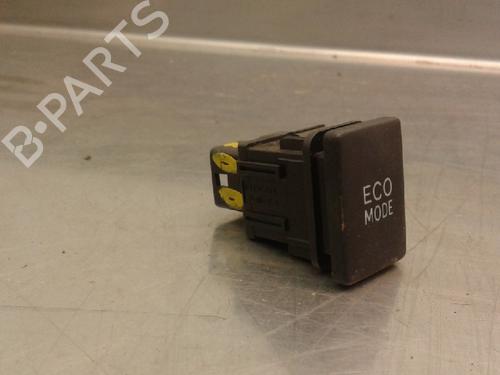 Used Switch TOYOTA YARIS (_P13_) 1.5 Hybrid (NHP130_, NHP130) (101 hp) 10827195