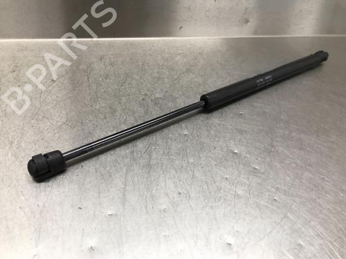 Used Tailgate lift support KIA SPORTAGE III (SL) 1.6 GDI (135 hp) 13182432