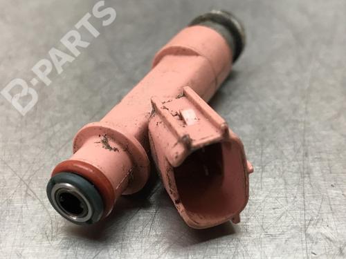 Used Injector Injector TOYOTA YARIS (_P13_) 1.5 Hybrid (NHP130_, NHP130) (101 hp) 10853678 10853678