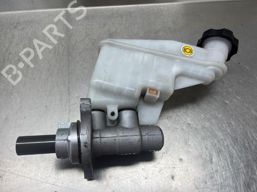 Brake master cylinder KIA CEE'D Sportswagon (JD) 1.6 GDI | BP16733863M77