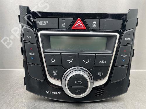 Used Climate control HYUNDAI i30 Estate (GD) 1.6 GDI (135 hp) 17642033