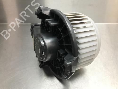 Used Heater blower motor TOYOTA YARIS (_P13_) 1.3 (NSP130_, NSP130) (99 hp) 10849076