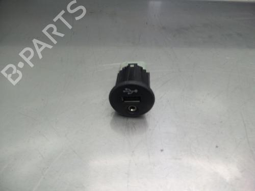 Used Electronic module NISSAN NOTE (E12) 1.2 (80 hp) 10824974