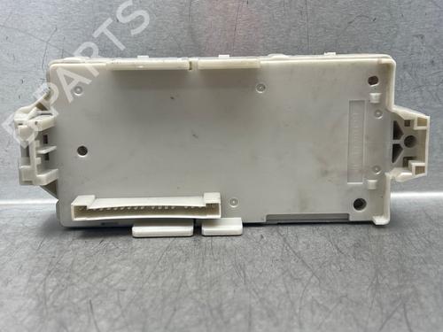 Fuse box MITSUBISHI GRANDIS (NA_W) 2.4 MIVEC (NA4W) | BP16647811E1 