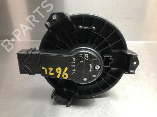 Heater blower motor TOYOTA YARIS (_P13_) 1.3 (NSP130_, NSP130) | BP10849076M62 