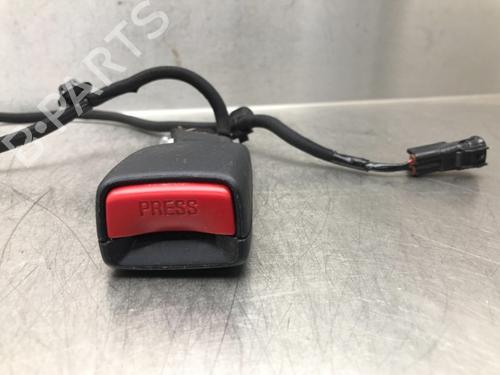 Used Seat buckle Seat buckle 13495904 13495904