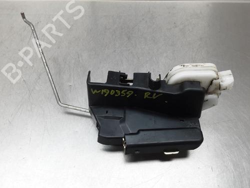 Used Front right lock MITSUBISHI PAJERO III Canvas Top (V6_W, V7_W) 3.2 DI-D (V68W, V78W) (160 hp) 13180941