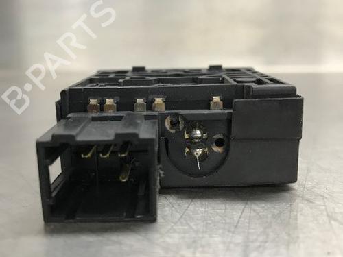 Headlight switch NISSAN PRIMASTAR Van (X83) 1.9 dCi 80 | BP16541885I24 