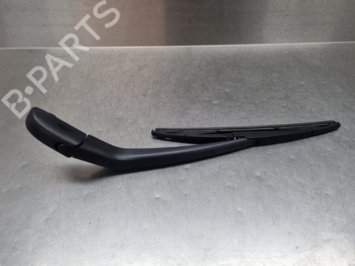 Bagrudeviskerarm Bagrudeviskerarm TOYOTA VERSO S (_P12_) 1.33 (NSP120_) (99 hp) 24135673 24135673