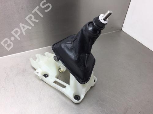 Used Gear lever TOYOTA RAV 4 IV (_A4_) 2.0 D (ALA40_, ALA40R) (124 hp) 10845035