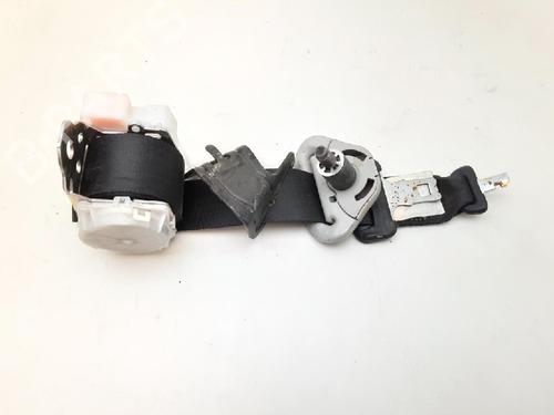 Used Rear center seatbelt TOYOTA YARIS (_P13_) 1.0 (KSP130_, KSP130) (69 hp) 13174330