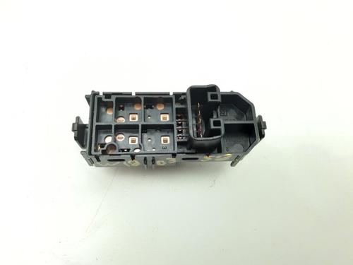 Used Switch DAIHATSU MATERIA (M4_) 1.3 (91 hp) 10840315