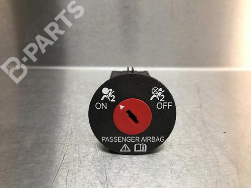 Used Switch Switch SUZUKI SWIFT IV (FZ, NZ) 1.2 (AZH412, ZC72S) (94 hp) 10847269 10847269