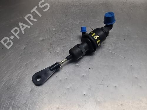 Used Clutch slave cylinder KIA SPORTAGE III (SL) 2.0 CVVT (163 hp) 16494485