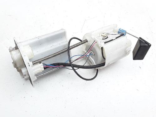 Used Fuel pump TOYOTA YARIS (_P13_) 1.5 Hybrid (NHP130_, NHP130) (101 hp) 10831405