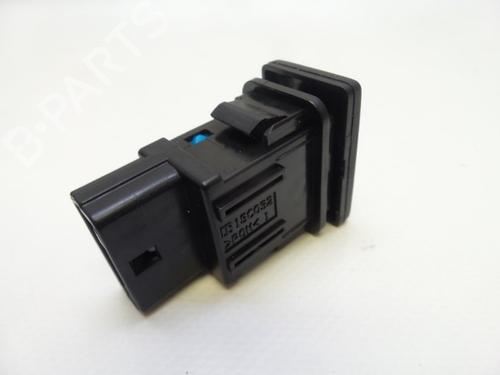 Used Switch TOYOTA YARIS (_P13_) 1.0 (KSP130_, KSP130) (69 hp) 10823924