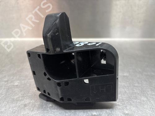 Used Rear bumper bracket NISSAN LEAF (ZE1) Electric (150 hp) 25122351