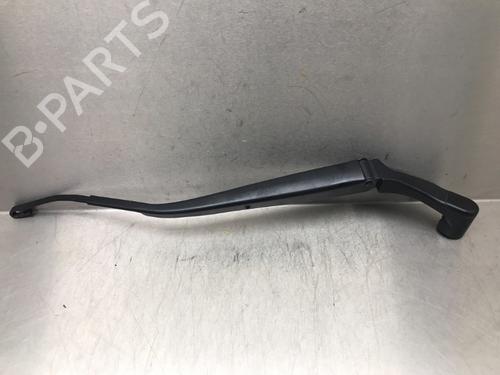 Used Front windshield wiper arm MAZDA 2 Hatchback (DL, DJ) 1.5 SKYACTIV-G (90 hp) 13185623