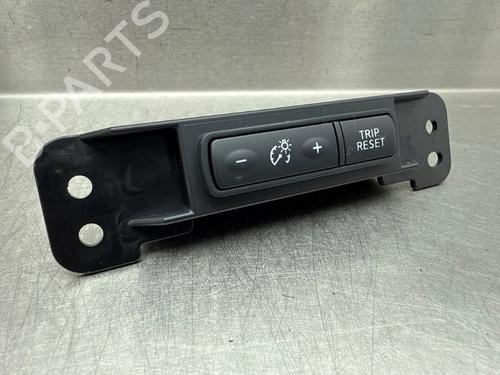 Used Switch Switch NISSAN MICRA V (K14) 0.9 IG-T (90 hp) 36305720 36305720