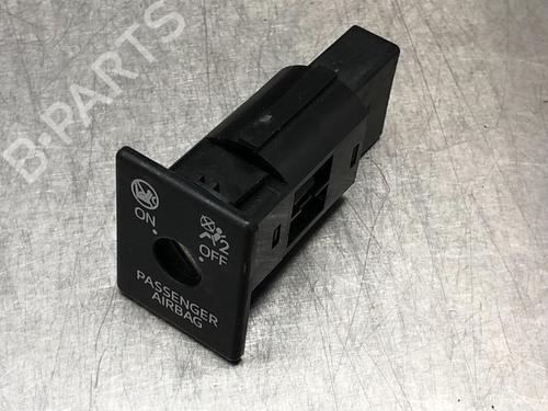 Comutador MAZDA 2 Hatchback (DL, DJ) 1.5 SKYACTIV-G (90 hp) 11245272